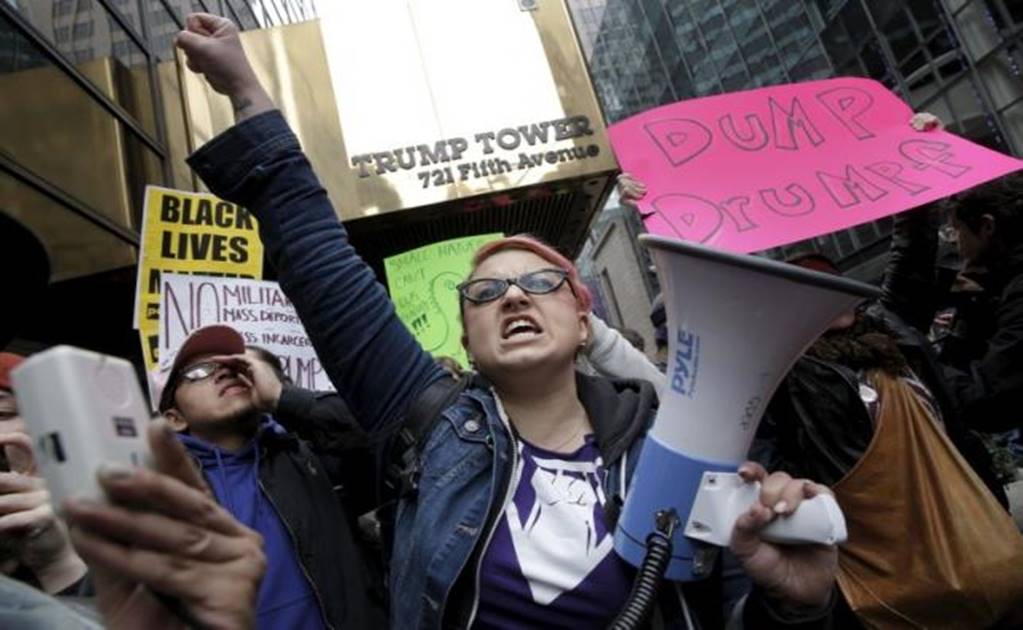 Anti-Trump protesters gather in New York
