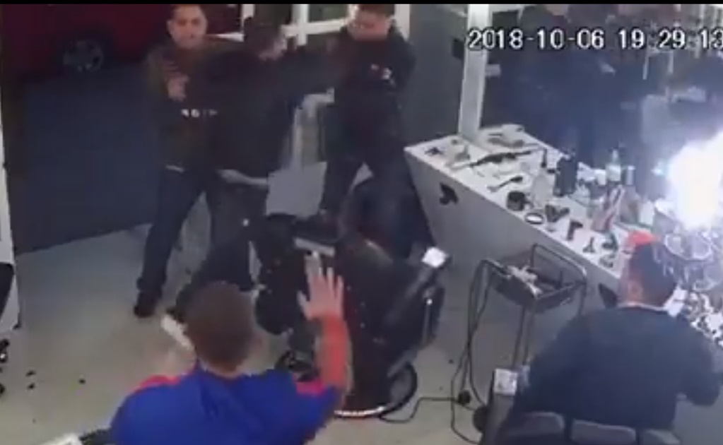 Captan en video asalto a una barbería de Santa María La Ribera