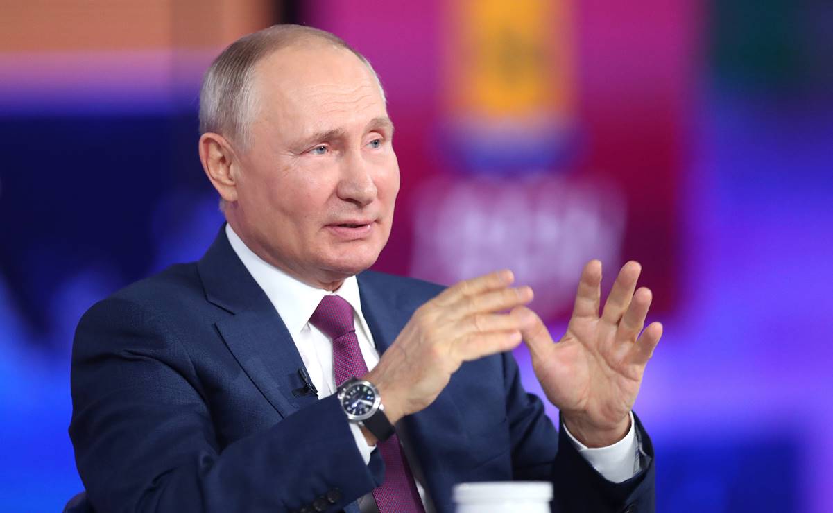 Putin revela finalmente que se aplicó la vacuna Sputnik contra Covid-19 en febrero