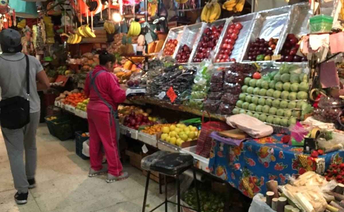 Inflación no cede; AMLO sugiere fijar precios de alimentos