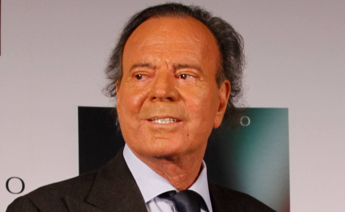 La postura de Julio Iglesias tras ser señalado de acoso y agresión sexual