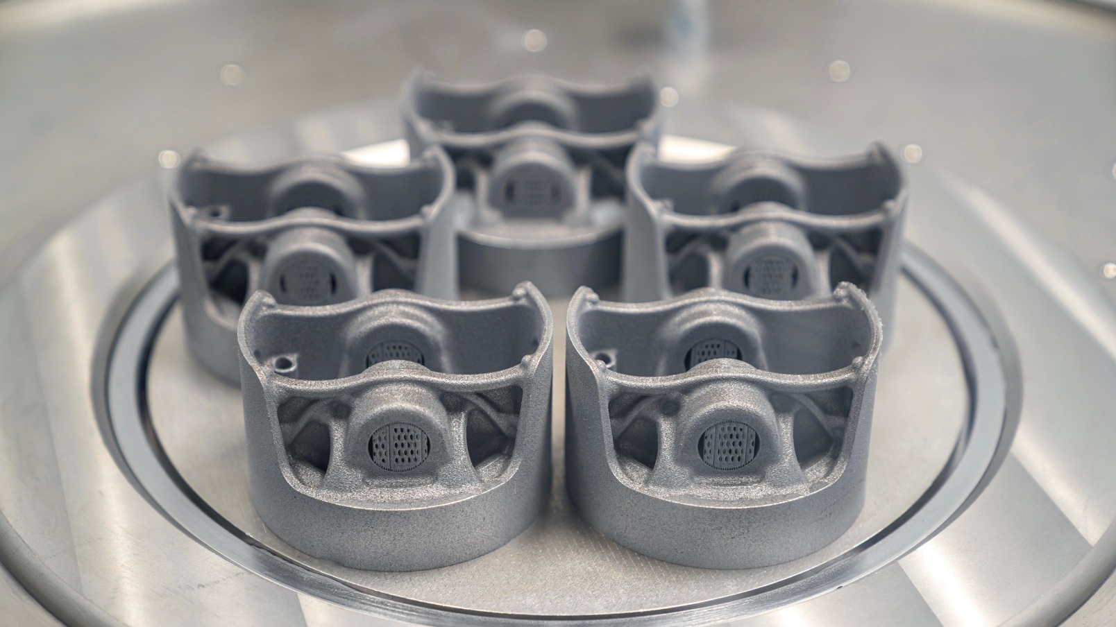 Los pistones de un deportivo impresos en 3D