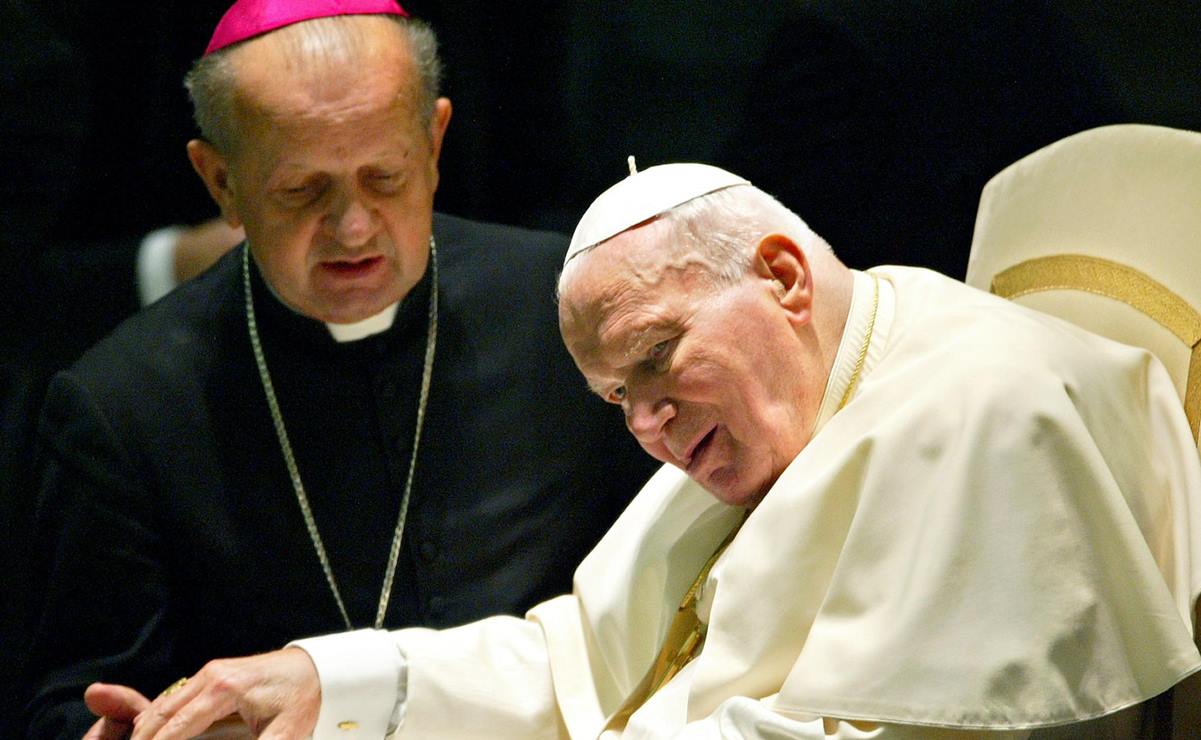 El Vaticano investiga a un ayudante de Juan Pablo II por encubrir abusos sexuales