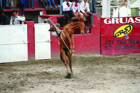 Se reanuda circuito charro del Bajío