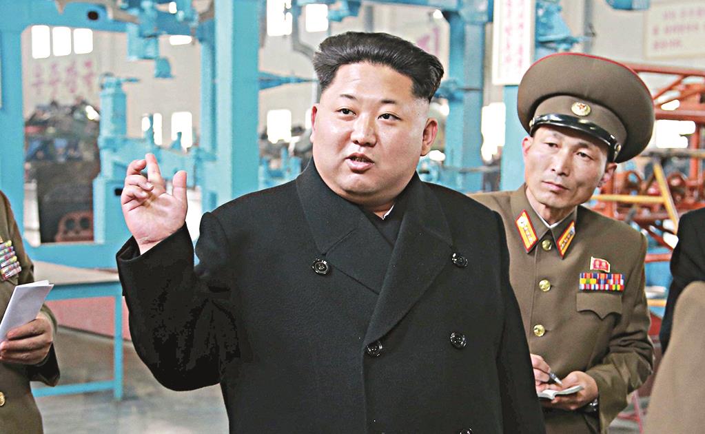 Corea del Norte lanza misíl desde submarino