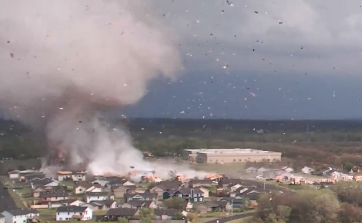 Videos. Poderoso tornado de 21 minutos destruyó más de mil casas en sur de Kansas