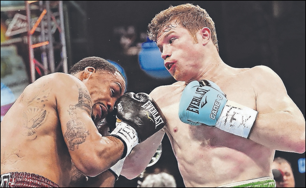 'Canelo' pelearía en el Azteca hasta diciembre, para cuidar el césped