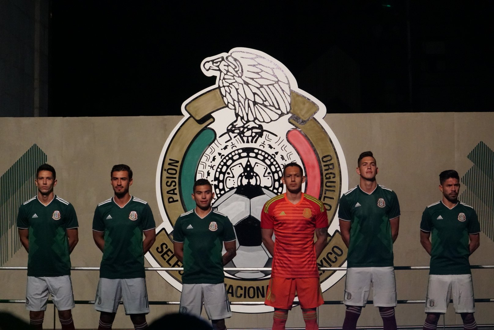 Selección Mexicana presenta uniforme para Rusia 2018