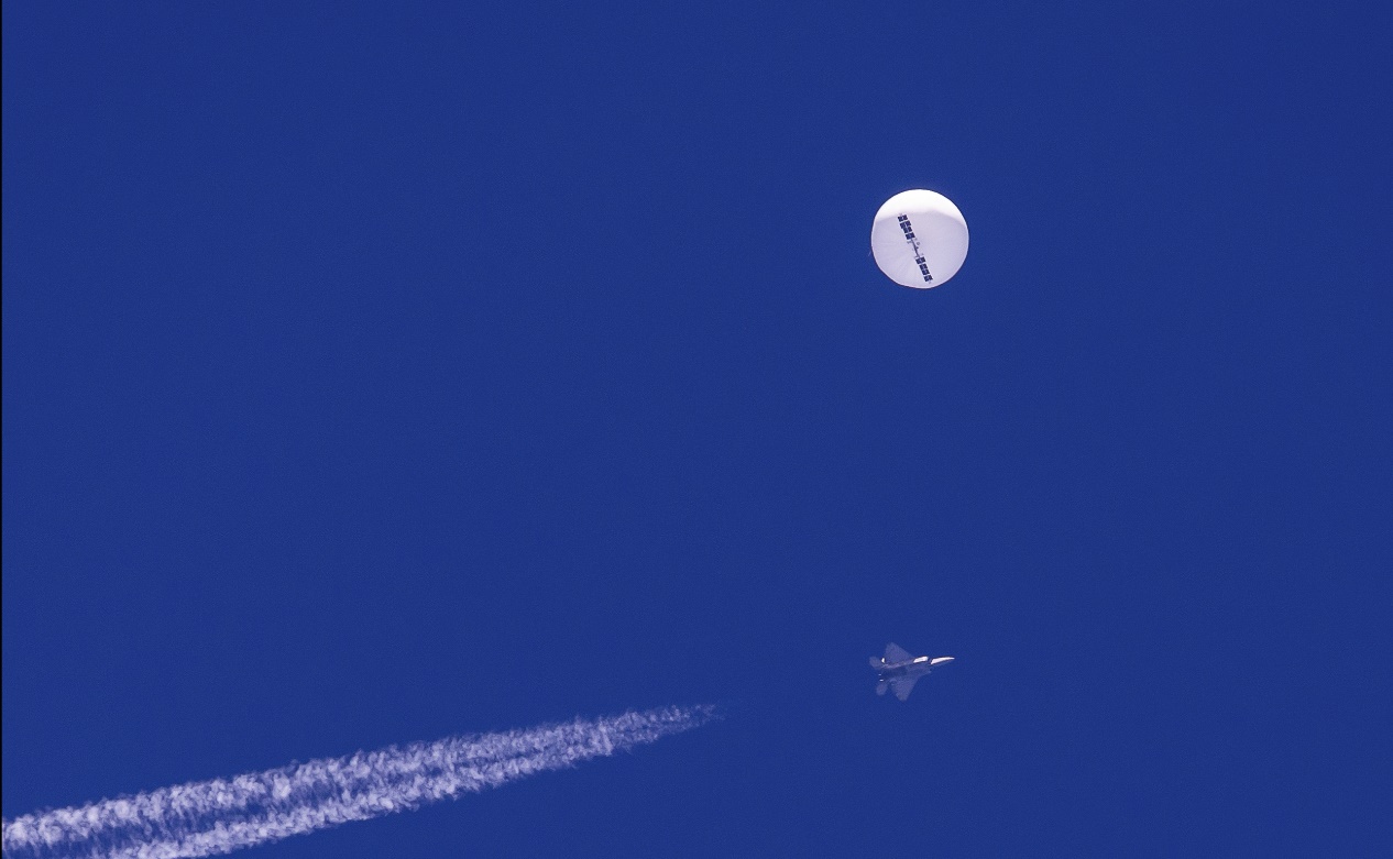 China pide a EU que investigue globos que supuestamente volaron sobre su espacio