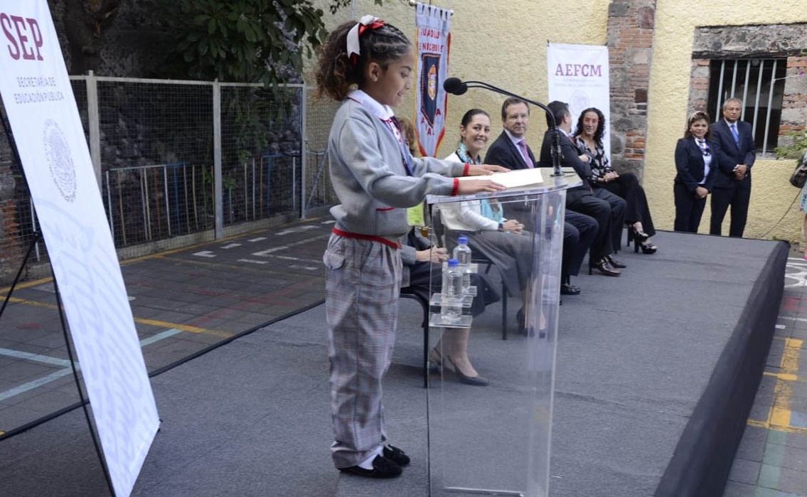 Uniforme neutro no influirá en orientación sexual, señalan profesores 