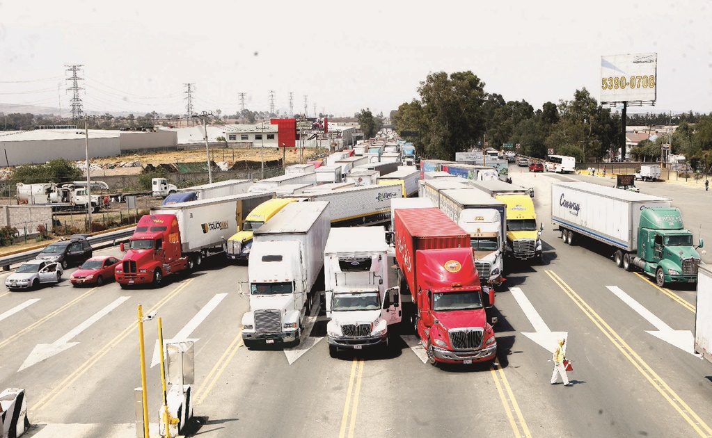 Piden no cerrar paso a camiones mexicanos en negociación del TLCAN