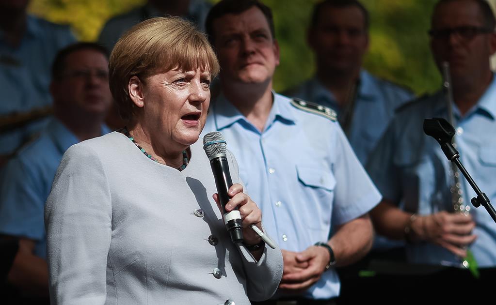 Angela Merkel no aclara rumores sobre posible reelección