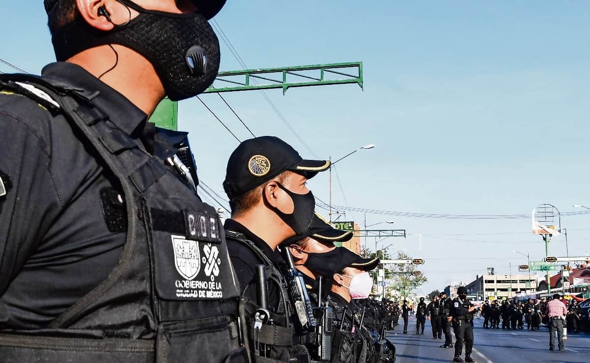 Detienen a 14 policías acusados por extorsión y robo en GAM e Iztapalapa