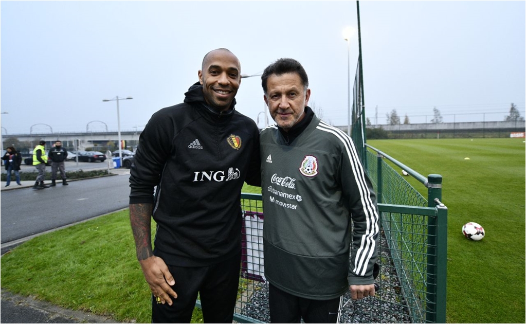 Henry visita el entrenamiento de la Selección Mexicana 