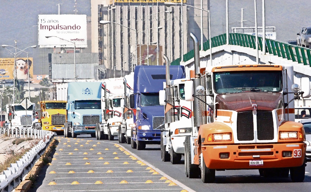 Temen baje exportación de autobuses