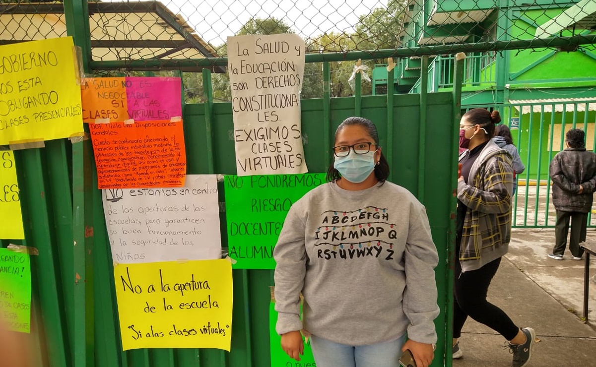 “No está en condiciones”: Padres de familia cierran escuela en Azcapotzalco ante regreso a clases 