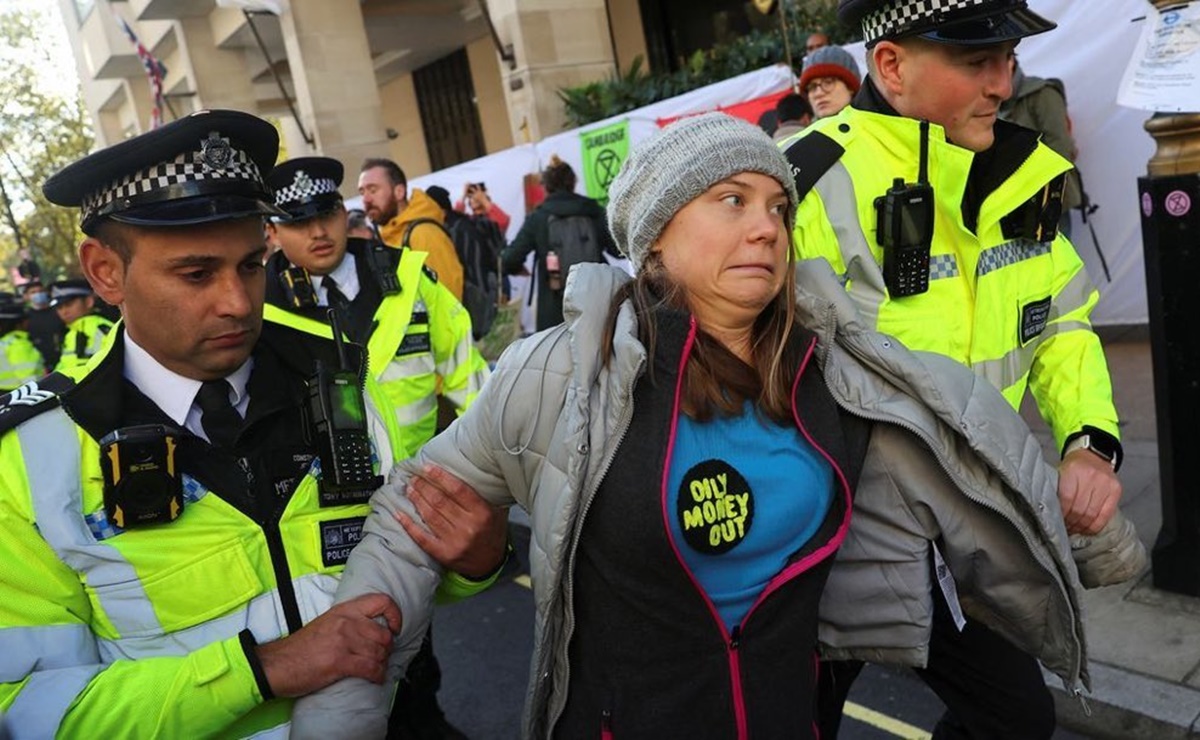 VIDEO: Detienen a la activista Greta Thunberg en una protesta en Londres