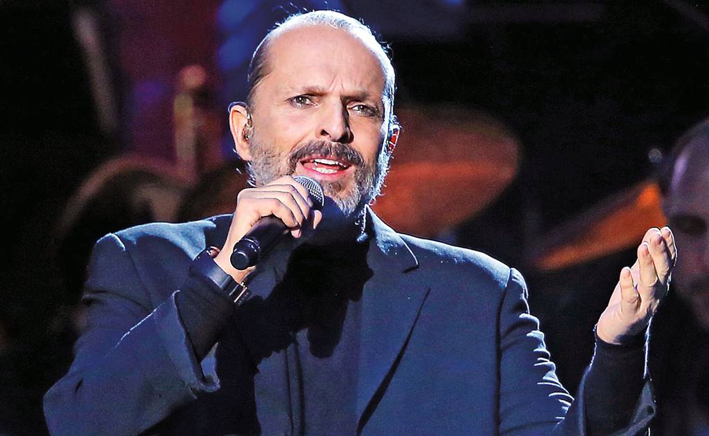 Miguel Bosé vende obras que le regaló Andy Warhol