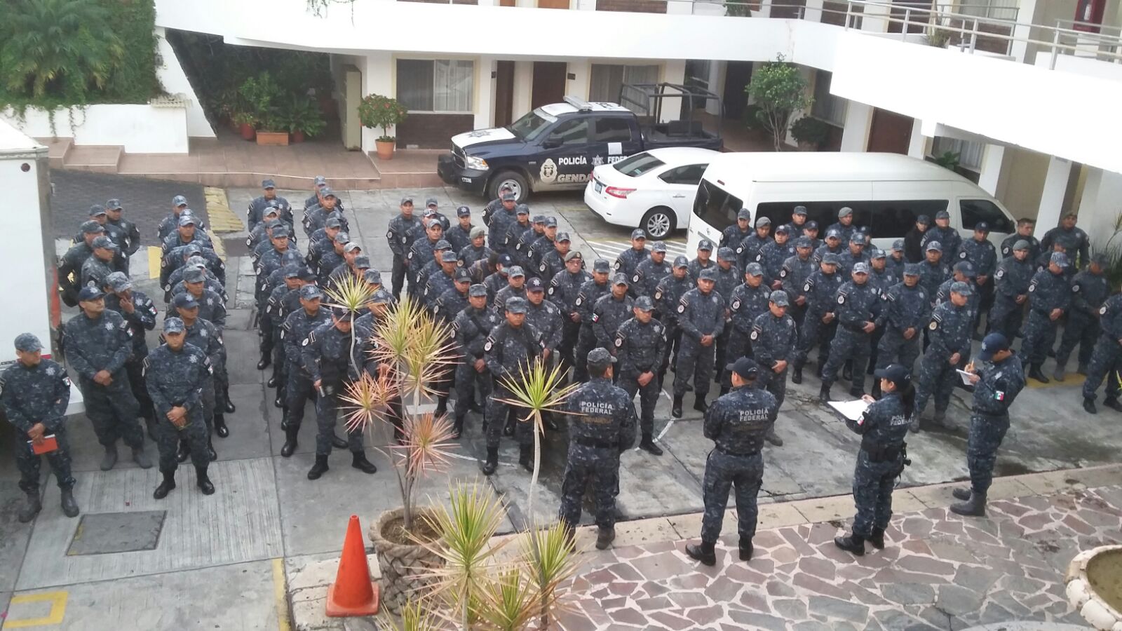 Gendarmería llega a Michoacán para vigilar evaluación docente