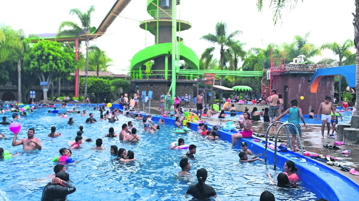 Para el calor, un buen chapuzón en Michoacán 