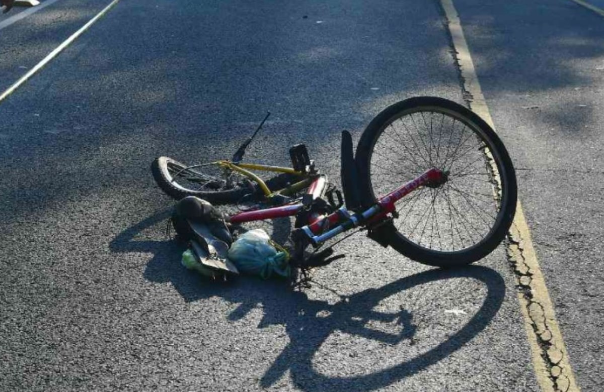 Autoridades de Puebla aseguran auto que atropelló a ciclistas y provocó la muerte de uno de ellos  