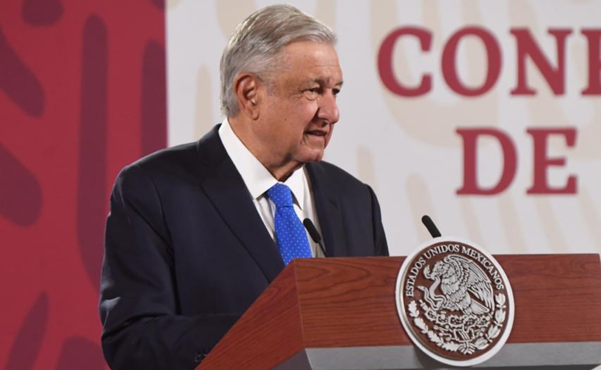 AMLO respalda iniciativa de Monreal para empatar consulta con elección de 2021