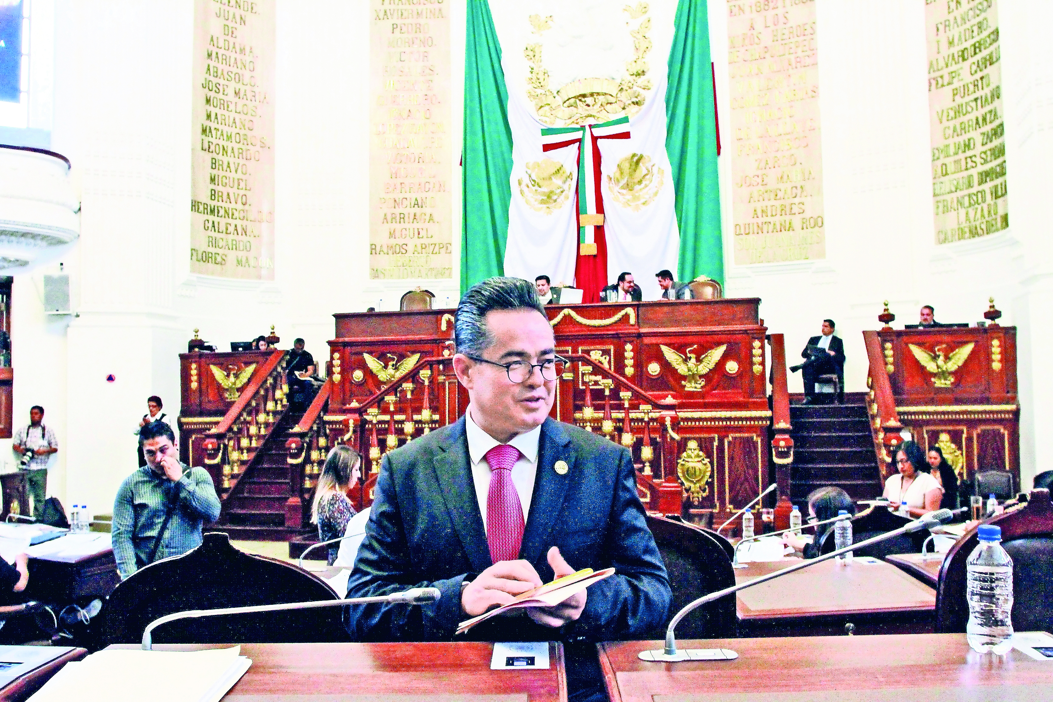 Leonel Luna pide aprobar reformas a la Ley de Armas de Fuego