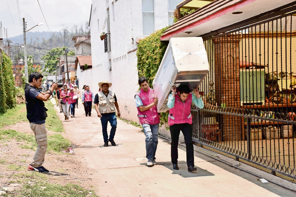 Tras lluvias, llega apoyo a Xochimilco