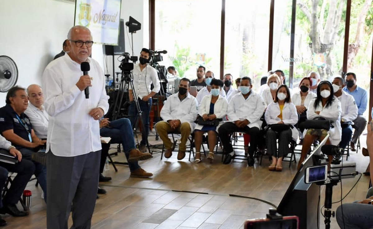 Médicos cubanos inician labores en Nayarit 