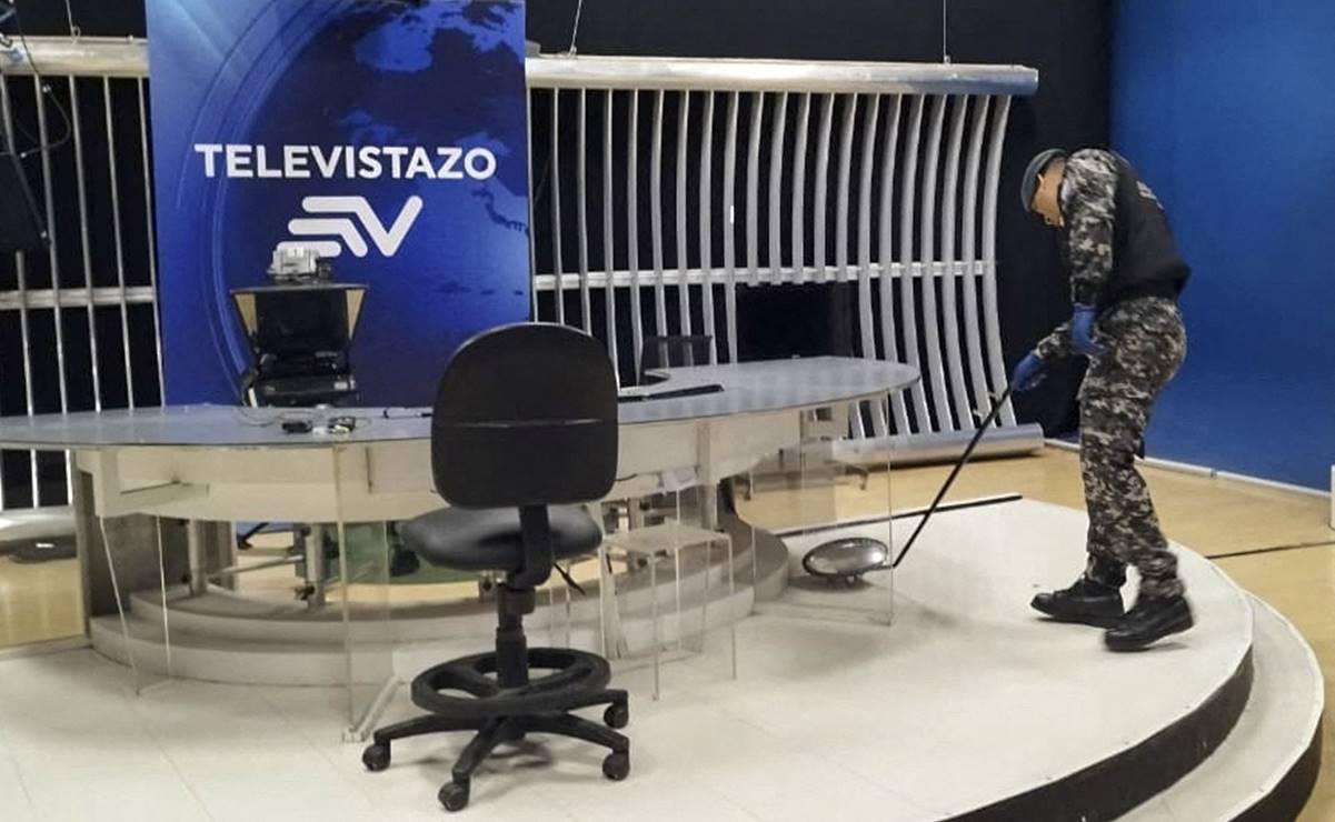 Al menos 5 sobres explosivos fueron enviados contra prensa en Ecuador, informa gobierno