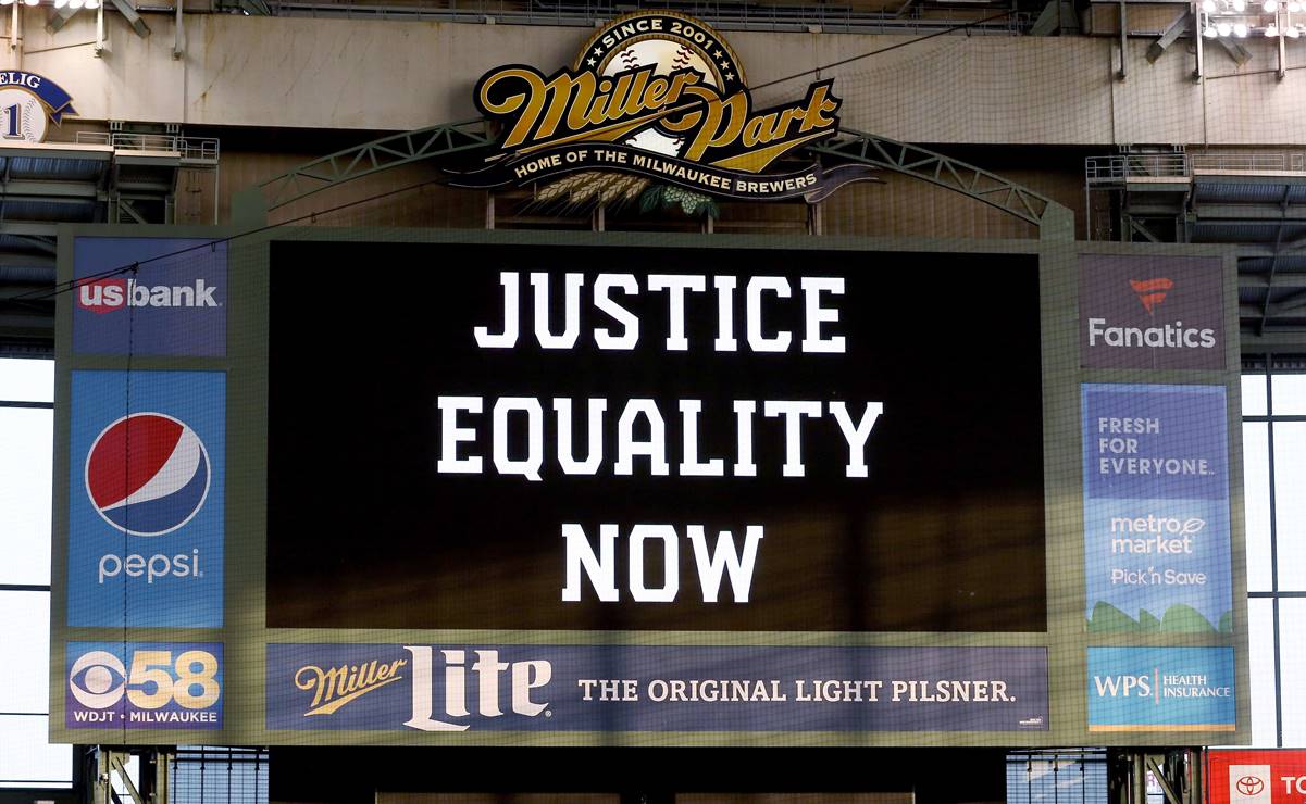 Brewers de Milwaukee pospone partido y se une a protestas en EU