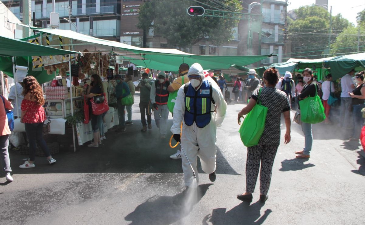 Instruyen jornadas diarias de desinfección en espacios públicos de Benito Juárez