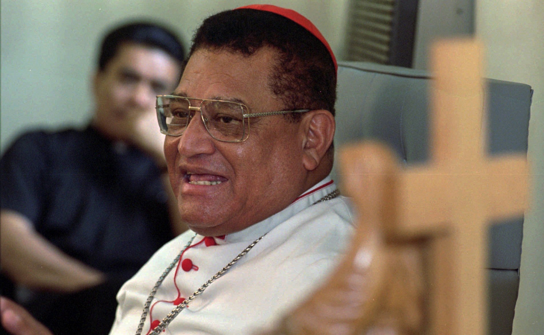 Muere cardenal mediador en conflicto armado de Nicaragua