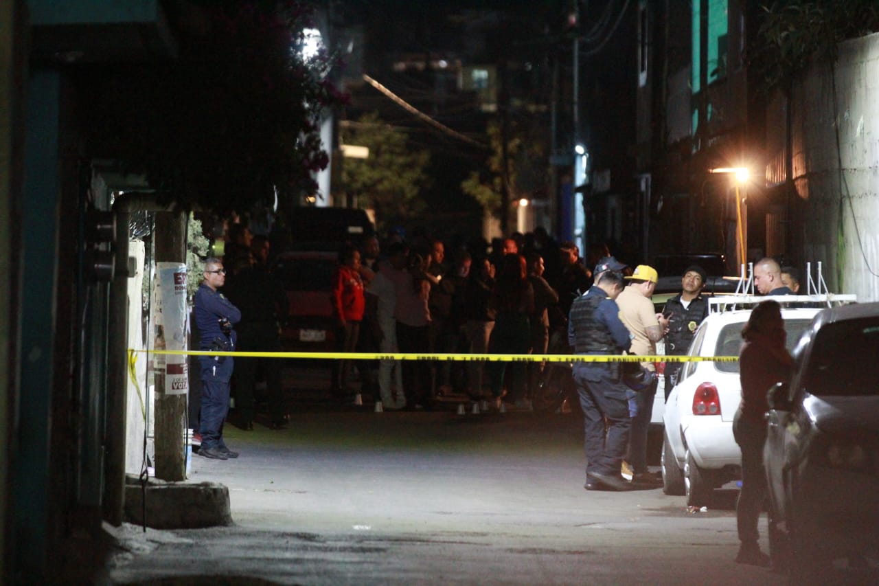 VIDEO Balacera en Xochimilco deja al menos un muerto y dos herido