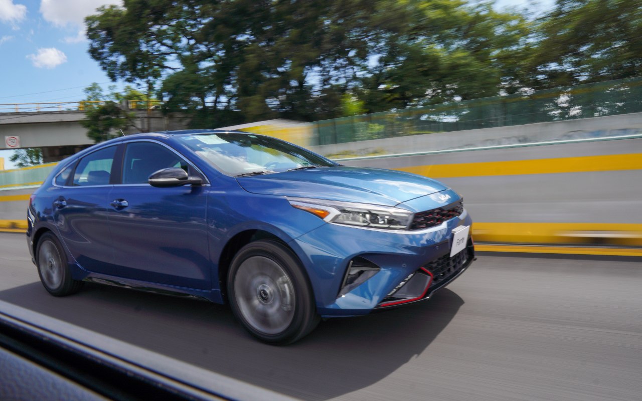 Primer contacto: KIA Forte GT Hatchback 2022, emoción en un empaque compacto