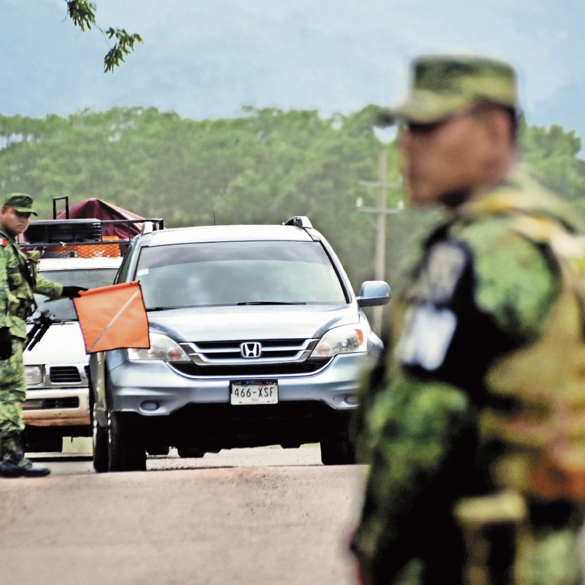 Aumenta despliegue militar para contener migración ilegal