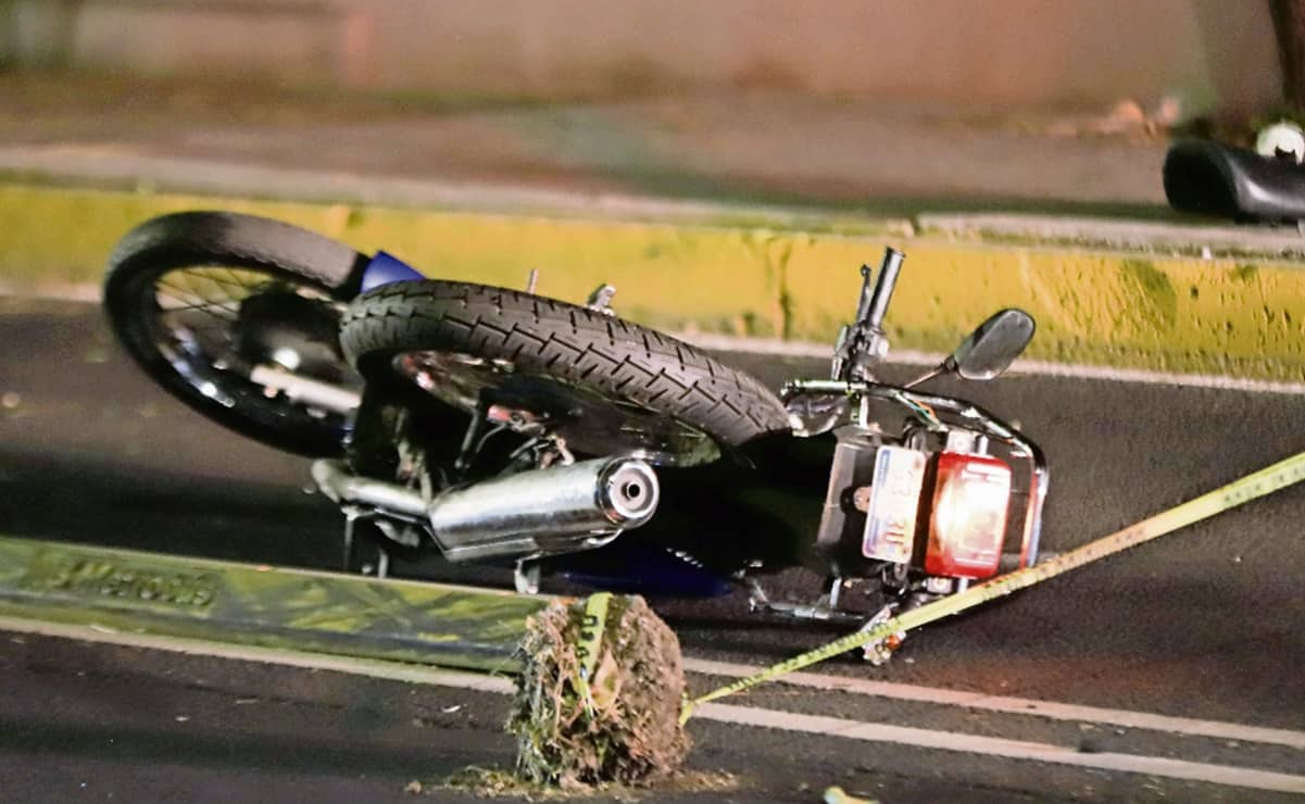 Motociclista muere tras ser atropellado por patrulla de la SSC en la Benito Juárez