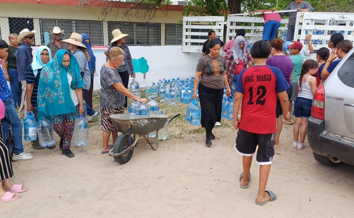 Distribuyen más de 18 mil litros de agua embotellada en comunidades rurales de Choix, Sinaloa