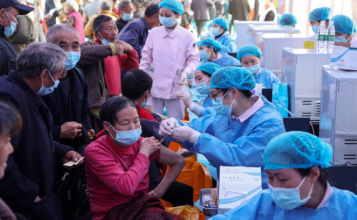 China rebasa las mil millones de dosis de vacuna antiCovid aplicadas