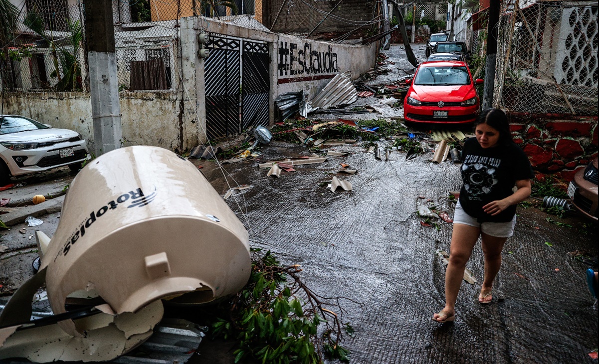 “La situación está muy fea, nadie está haciendo nada": El relato desesperado de una joven en Acapulco