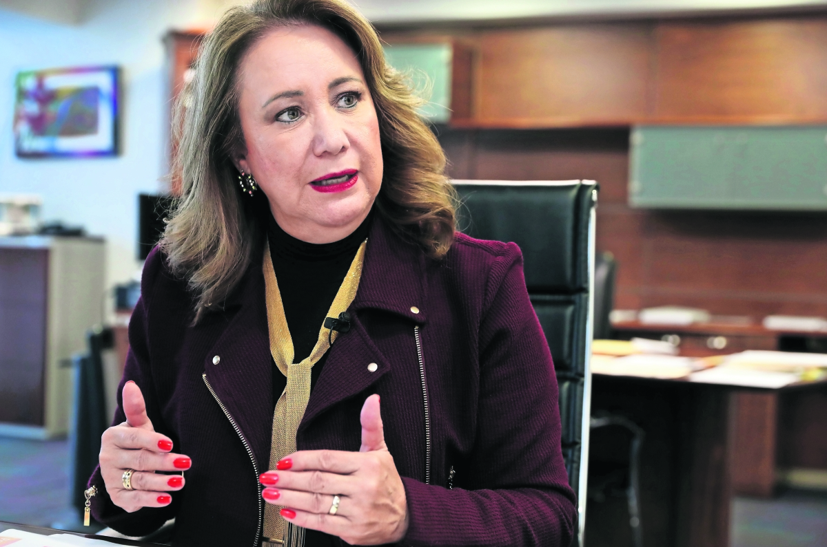 Doy por concluido el tema y continúo sin distracción: Yasmín Esquivel 