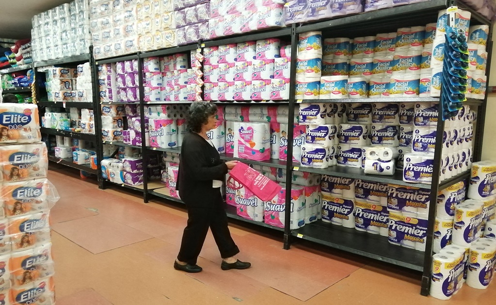 Restringen venta de papel de baño en comercios de Tijuana