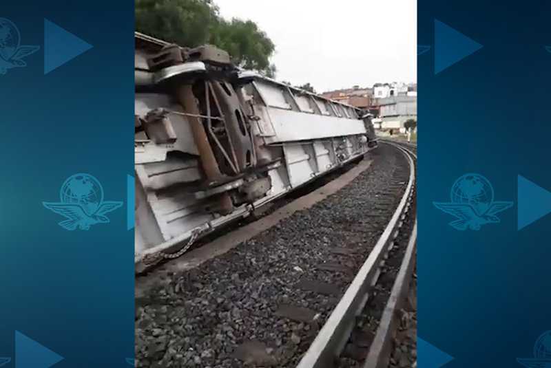 Descarrila tren en zona habitacional de Zacatecas