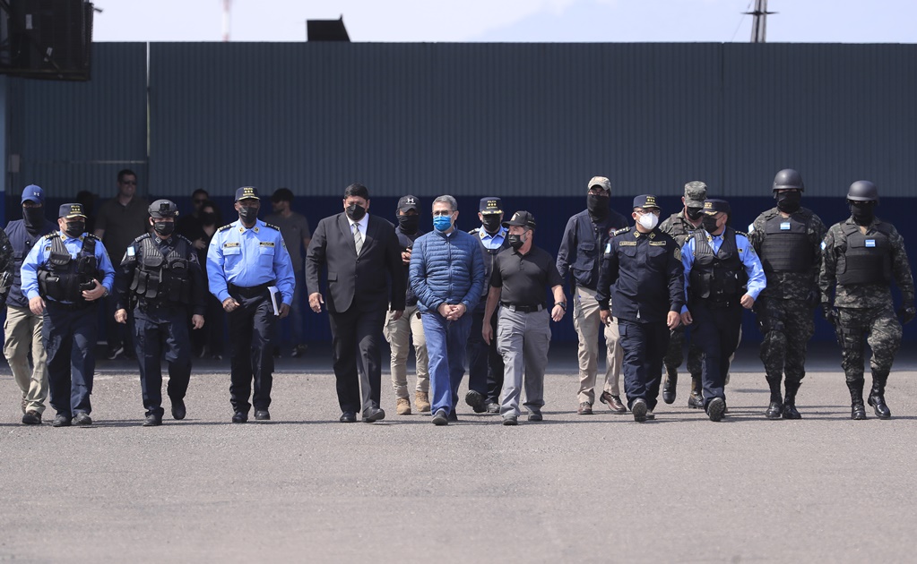 En Honduras ordenan capturar a generales que viajaron a EU para juicio contra expresidente Juan Orlando Hernández