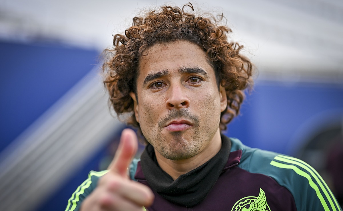 Guillermo Ochoa, muy cerca de volver al futbol de España