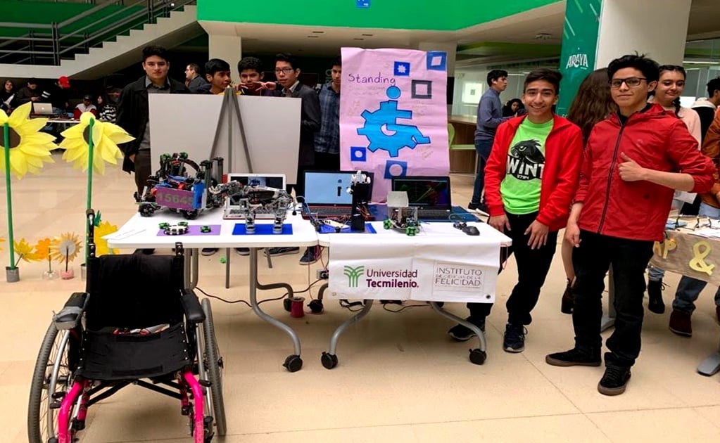 Mexican students create robotic hand for people with disabilities