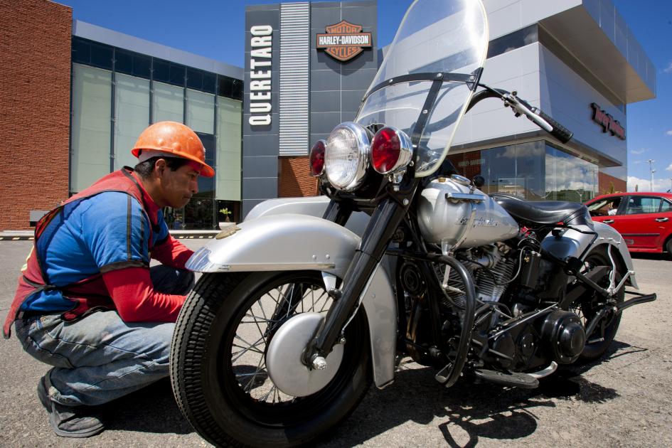 Apasionados por las motos de leyenda