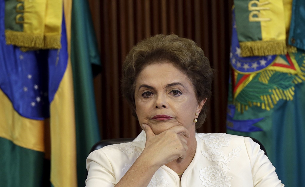 Rousseff responsabiliza a opositores de crisis en Brasil 