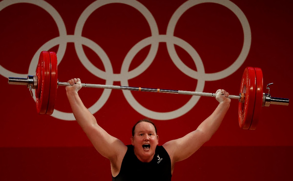 Laurel Hubbard, la primera atleta trans en Juegos Olímpicos, queda eliminada