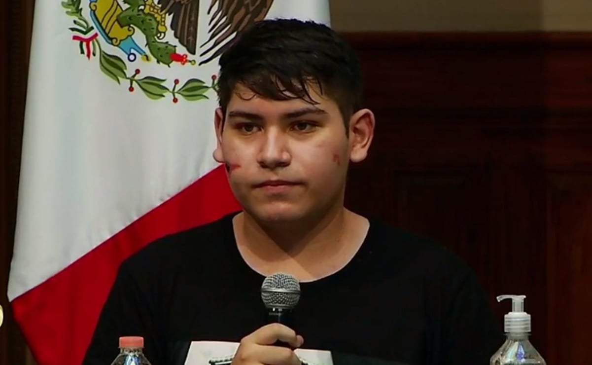 Isaac de 16 años vence al Covid-19, tras 10 días intubado en Nuevo León